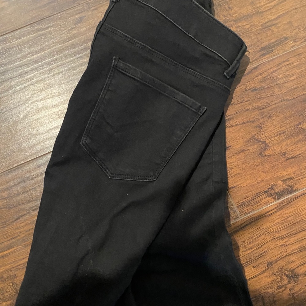 Black skinny jeans